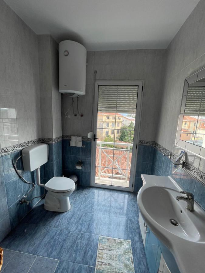 Pedestrian Street Center Apartment Shkodër Exteriör bild