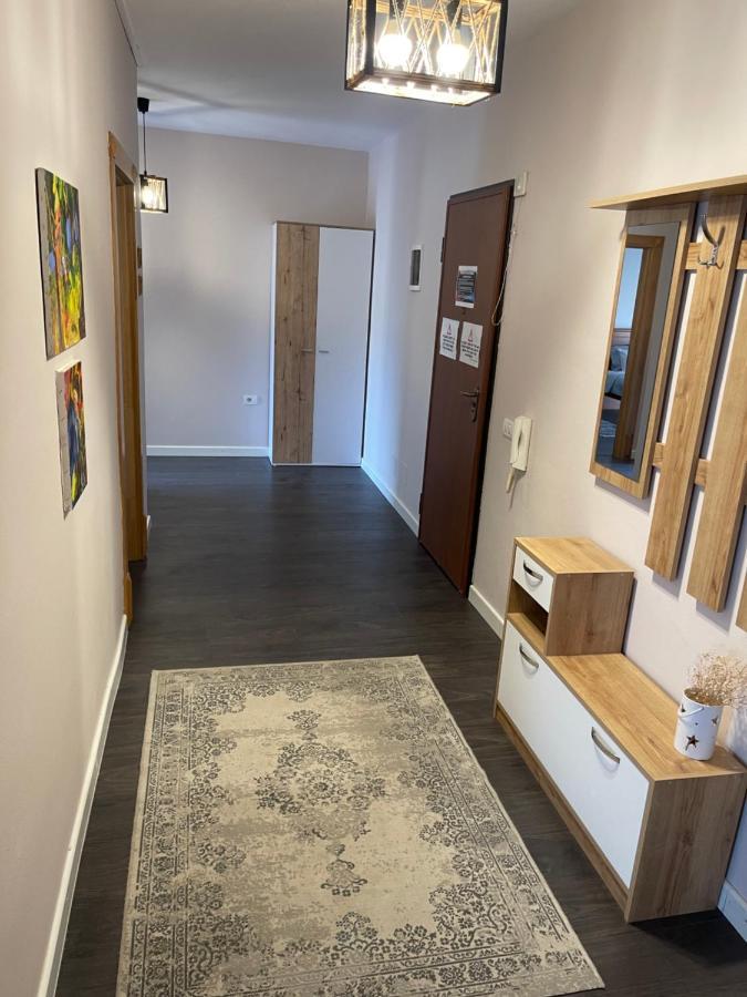 Pedestrian Street Center Apartment Shkodër Exteriör bild